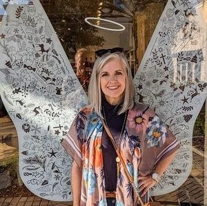 Meet your Posher, Candi